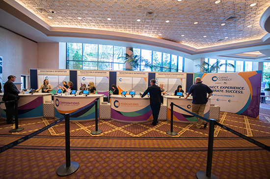 reg desks