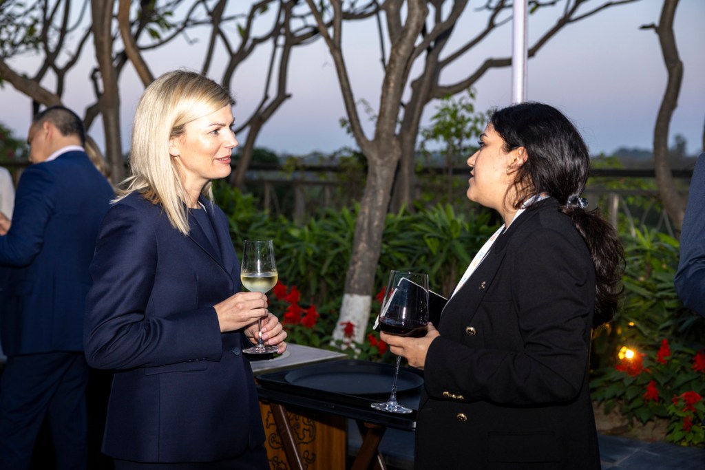 attendees at a Skift Live event's outdoor reception